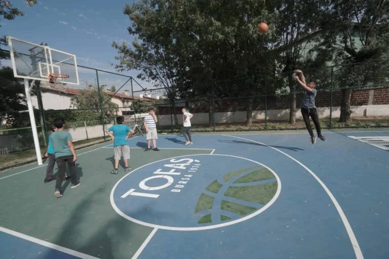 basindayiz-tofas-50-adet-basketbol-sahasi-tamamlandi-6
