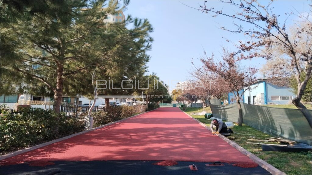 Adana cumhuriyet parki ve spor parki zemin kaplama yapim isiIMG 20250516 WA0032