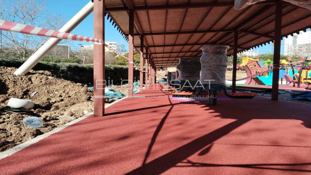 Adana cumhuriyet parki ve spor parki zemin kaplama yapim isiIMG 20250516 WA0035