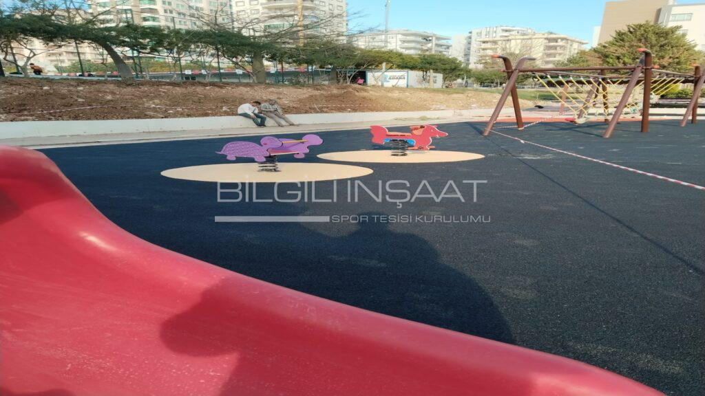 Adana cumhuriyet parki ve spor parki zemin kaplama yapim isiIMG 20250516 WA0052