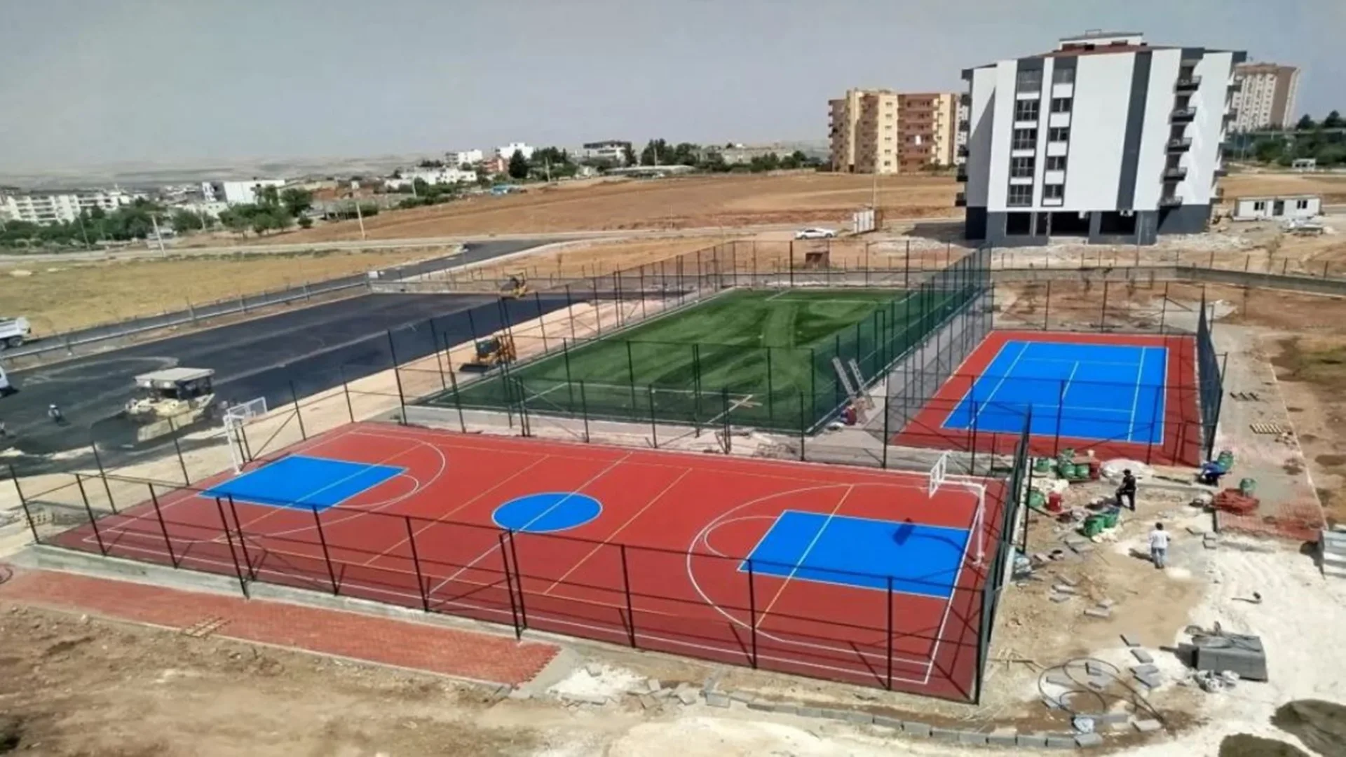 batman sentetik cim ve akrilik kaplama projesiEkran Alıntısı